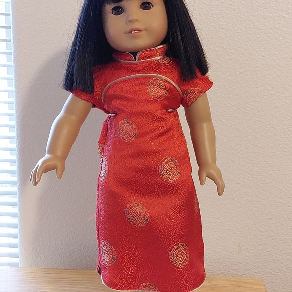 American Girl Ivy Ling Doll and Book - Picture 2 of 11